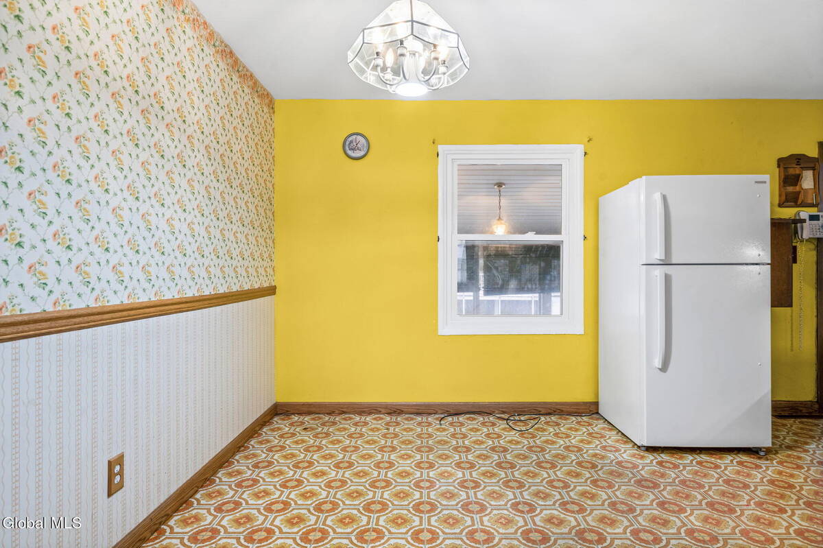 #9 photo, 10 Mildred Lane, Colonie , NY 12110