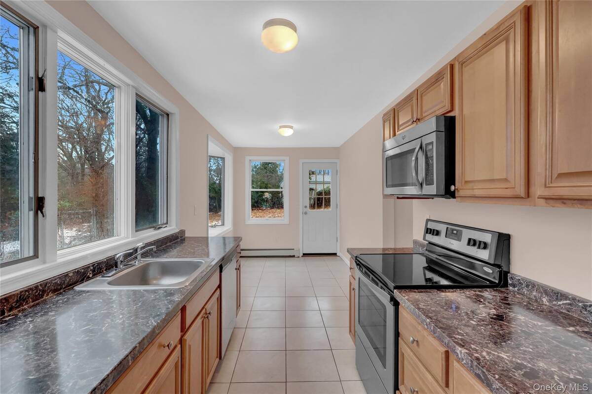 #4 photo, 11 Island Road, Sound Beach , NY 11789