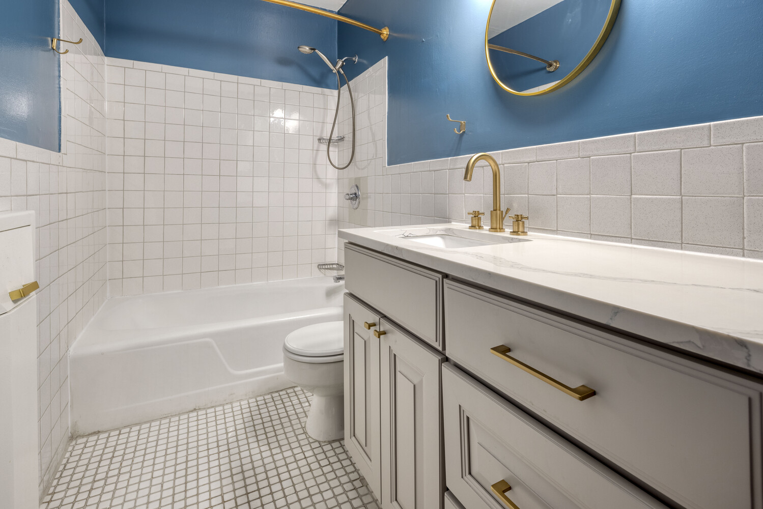 #20 photo, 217 E 31ST Street, Kips Bay , NY 10016