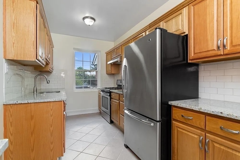 #4 photo, 5461 Sylvan Avenue, North Riverdale , NY 10471