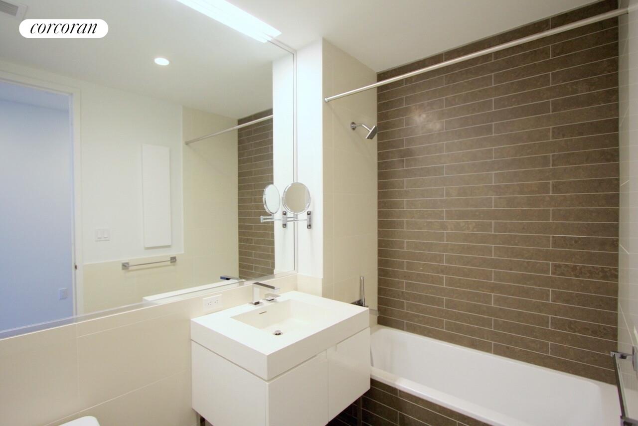 #6 photo, 388 BRIDGE Street, הברונקס Downtown Brooklyn , NY 11201