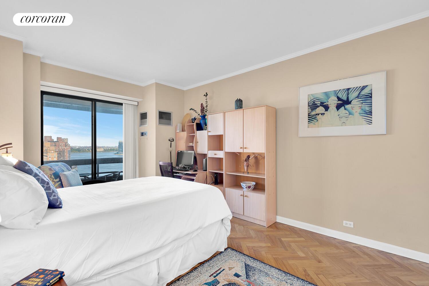 #5 photo, New York City, مانهاتن Lenox Hill , NY 10021