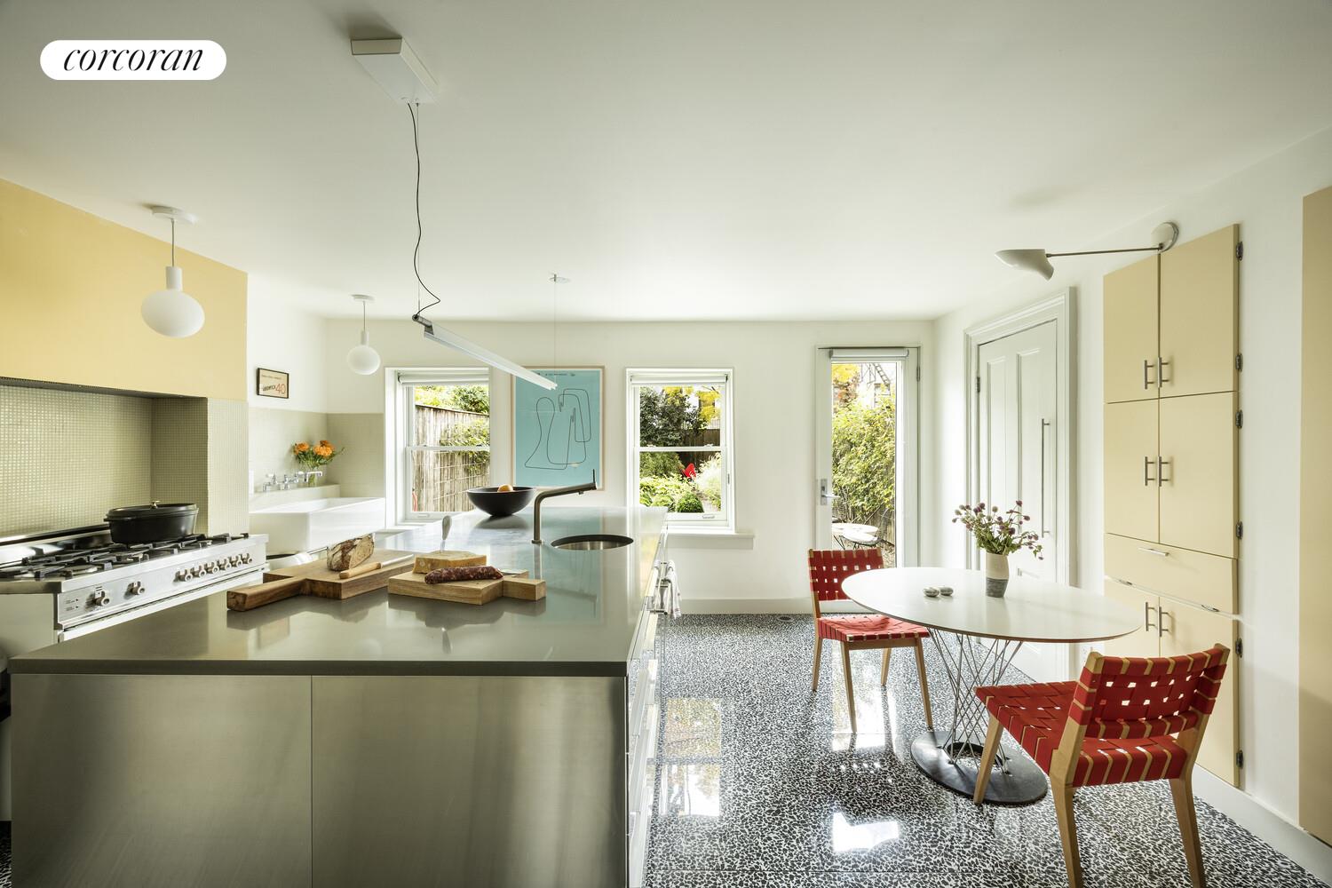 #12 photo, 16 2ND Street, Carroll Gardens , NY 11231