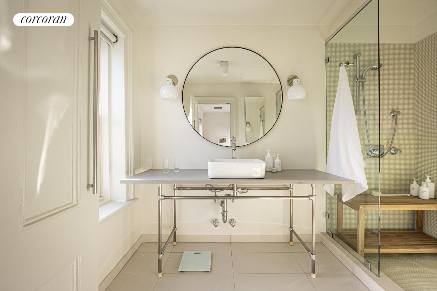 #18 photo, 16 2ND Street, Carroll Gardens , NY 11231