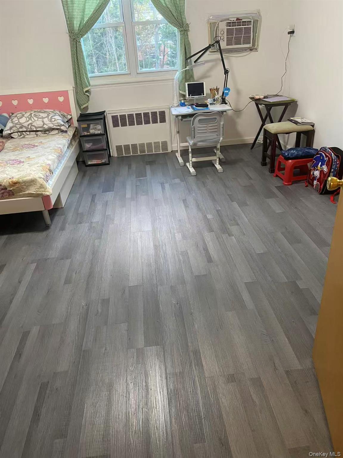 #6 photo, 58-07 210th Street, Bayside , NY 11364