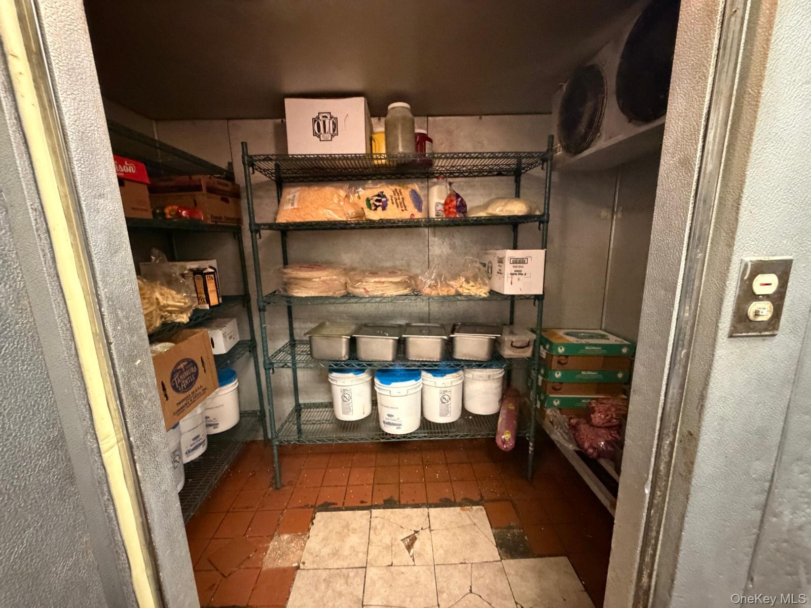 #7 photo, 340 W. Jericho turnpike, Huntington , NY 11743