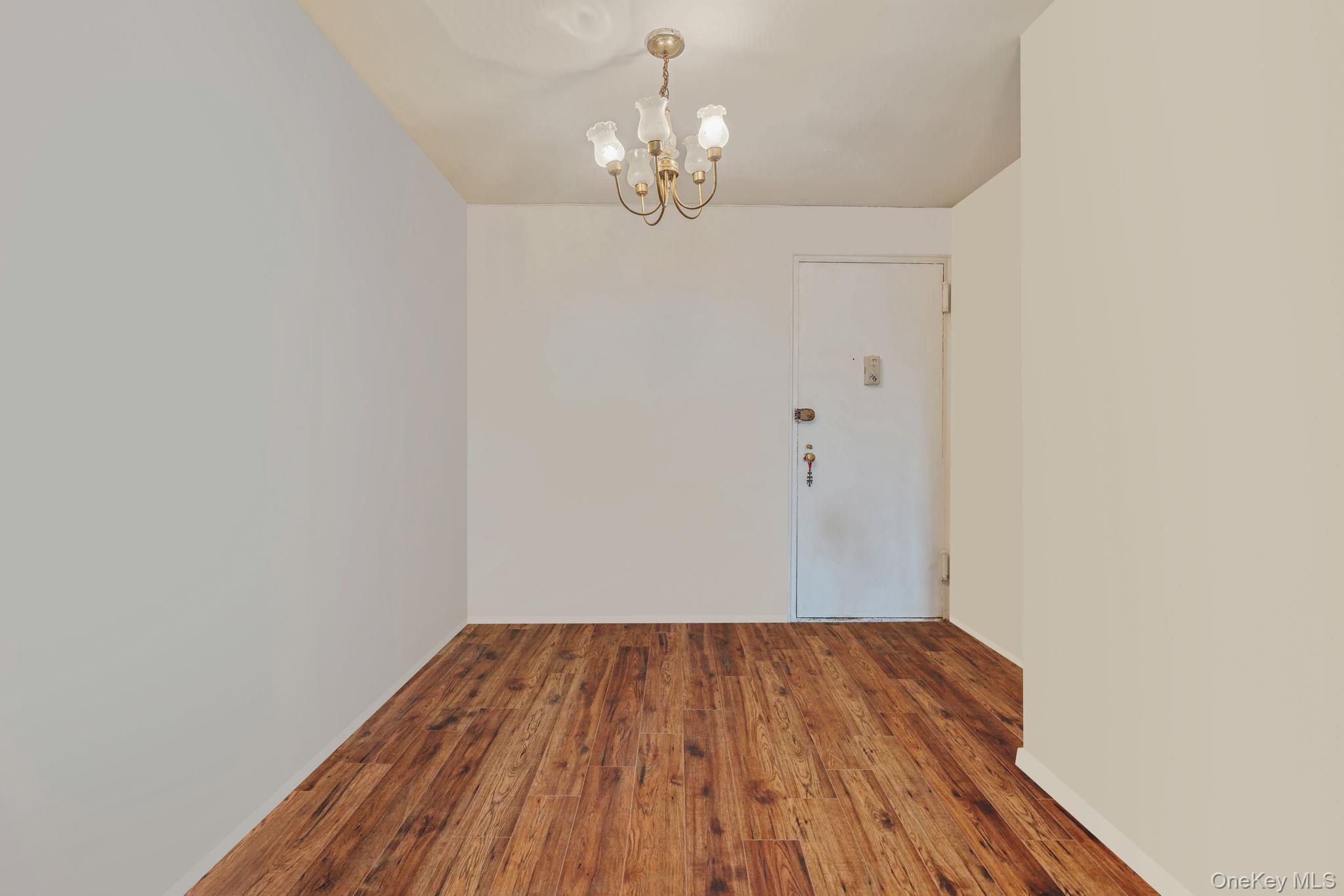 #11 photo, 54-40 Little Neck Parkway, Little Neck , NY 11362