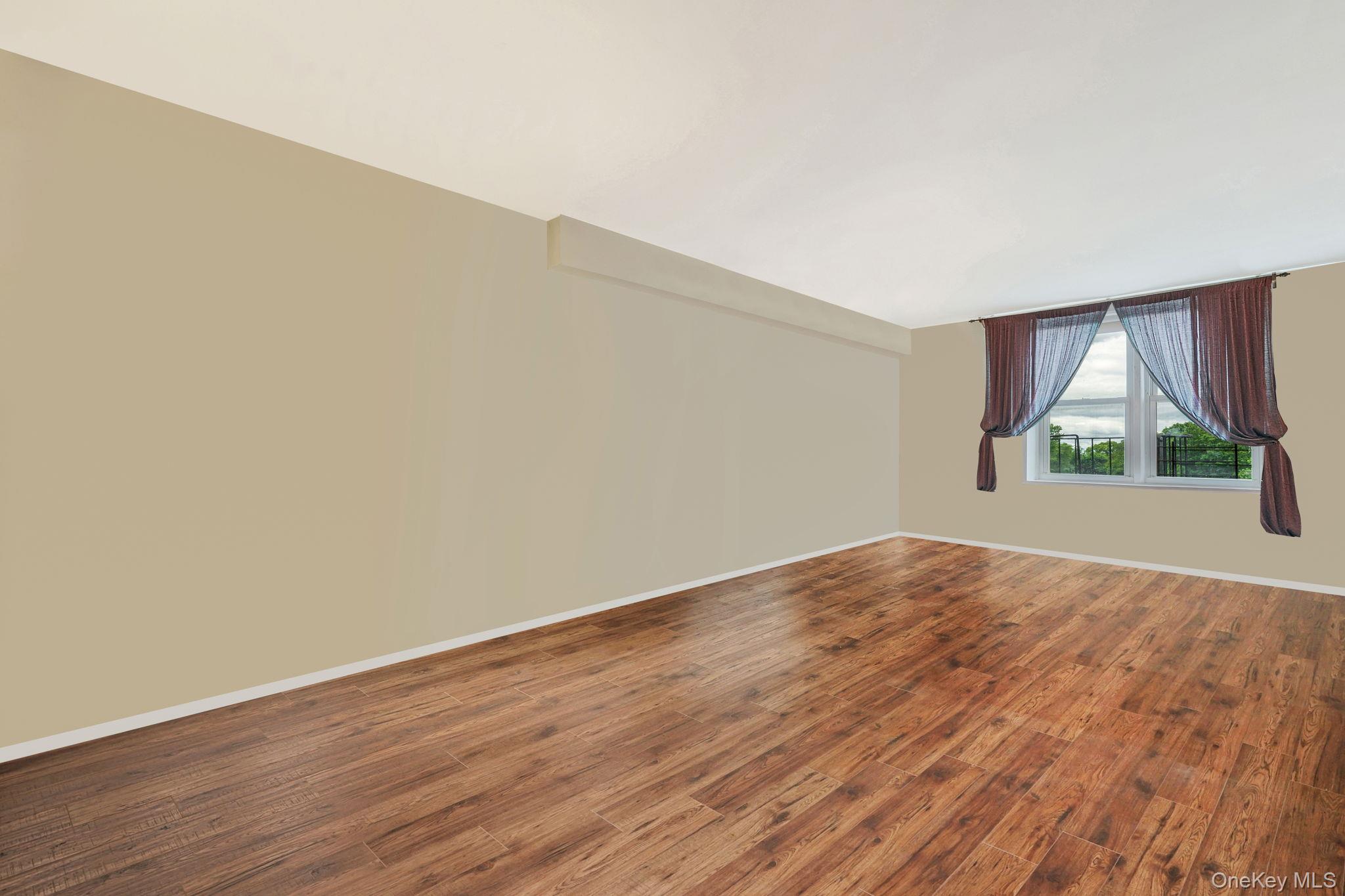 #14 photo, 54-40 Little Neck Parkway, Little Neck , NY 11362