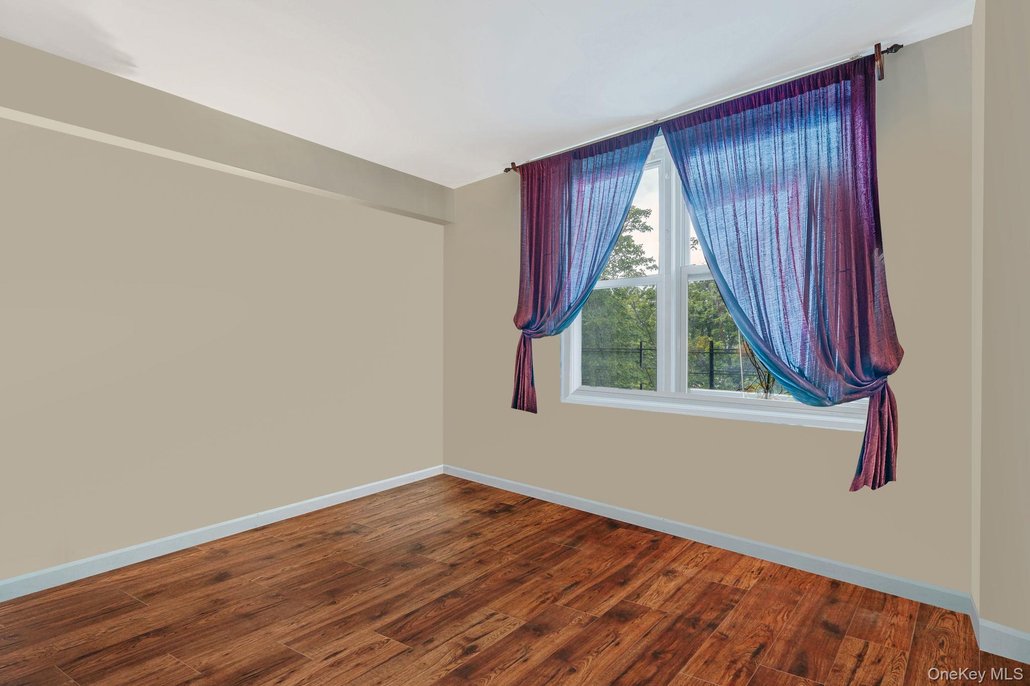 #17 photo, 54-40 Little Neck Parkway, Little Neck , NY 11362