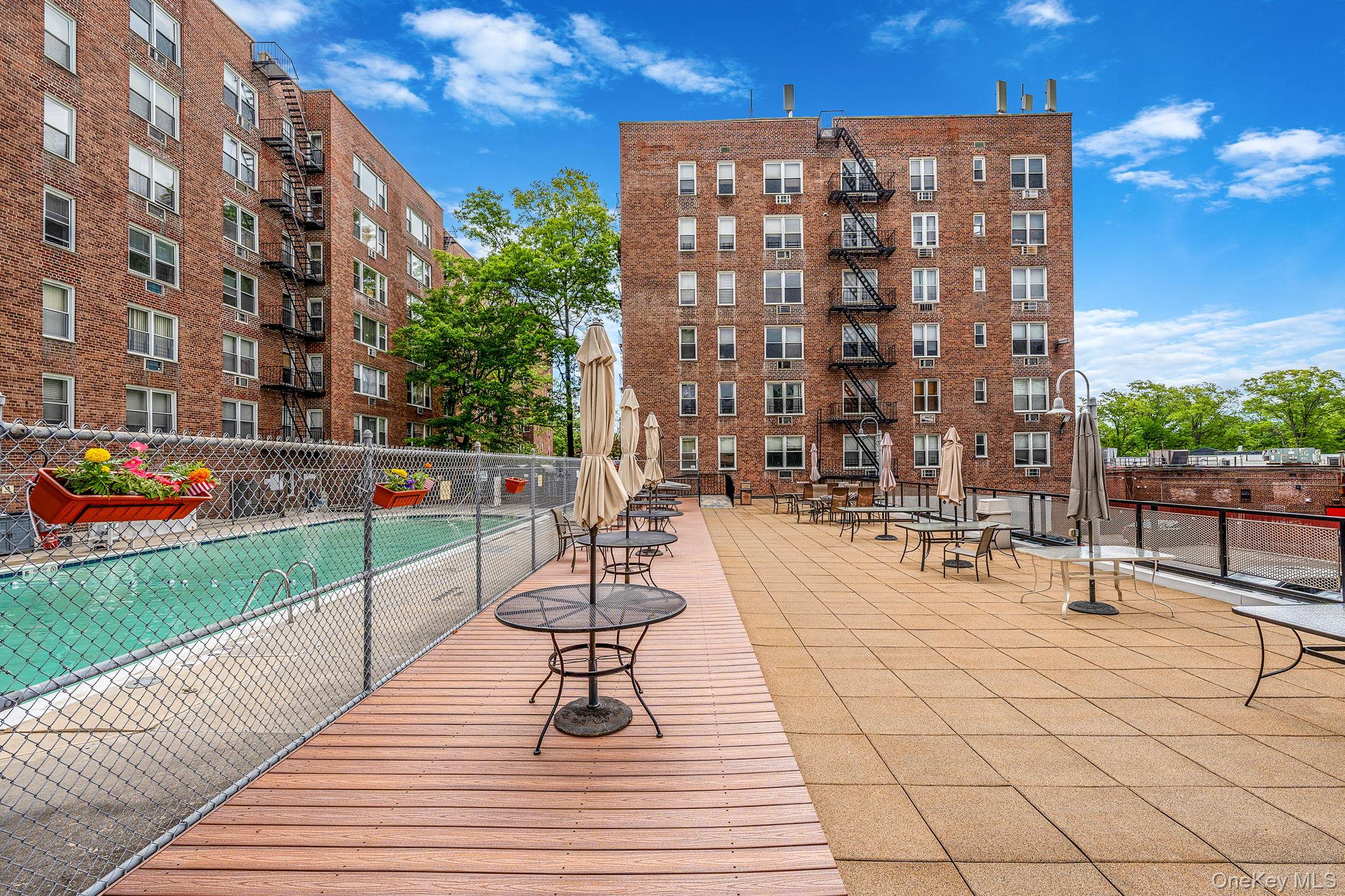 #7 photo, 54-40 Little Neck Parkway, Little Neck , NY 11362