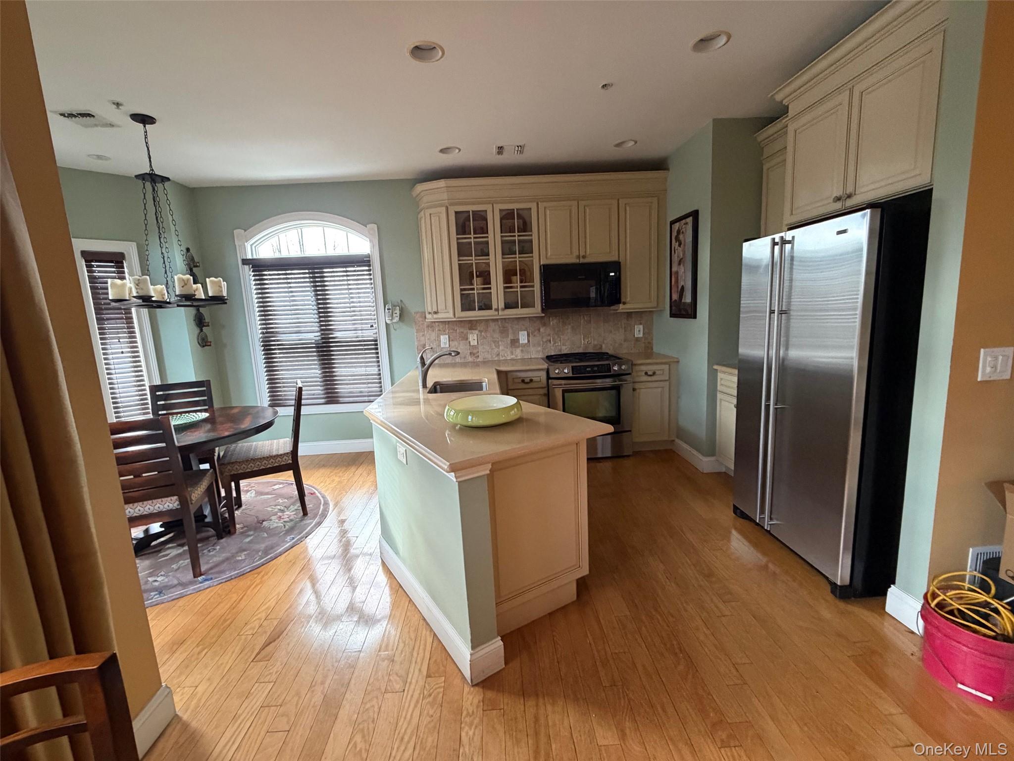 #14 photo, 514 Pacing Way, ناسو Westbury , NY 11590