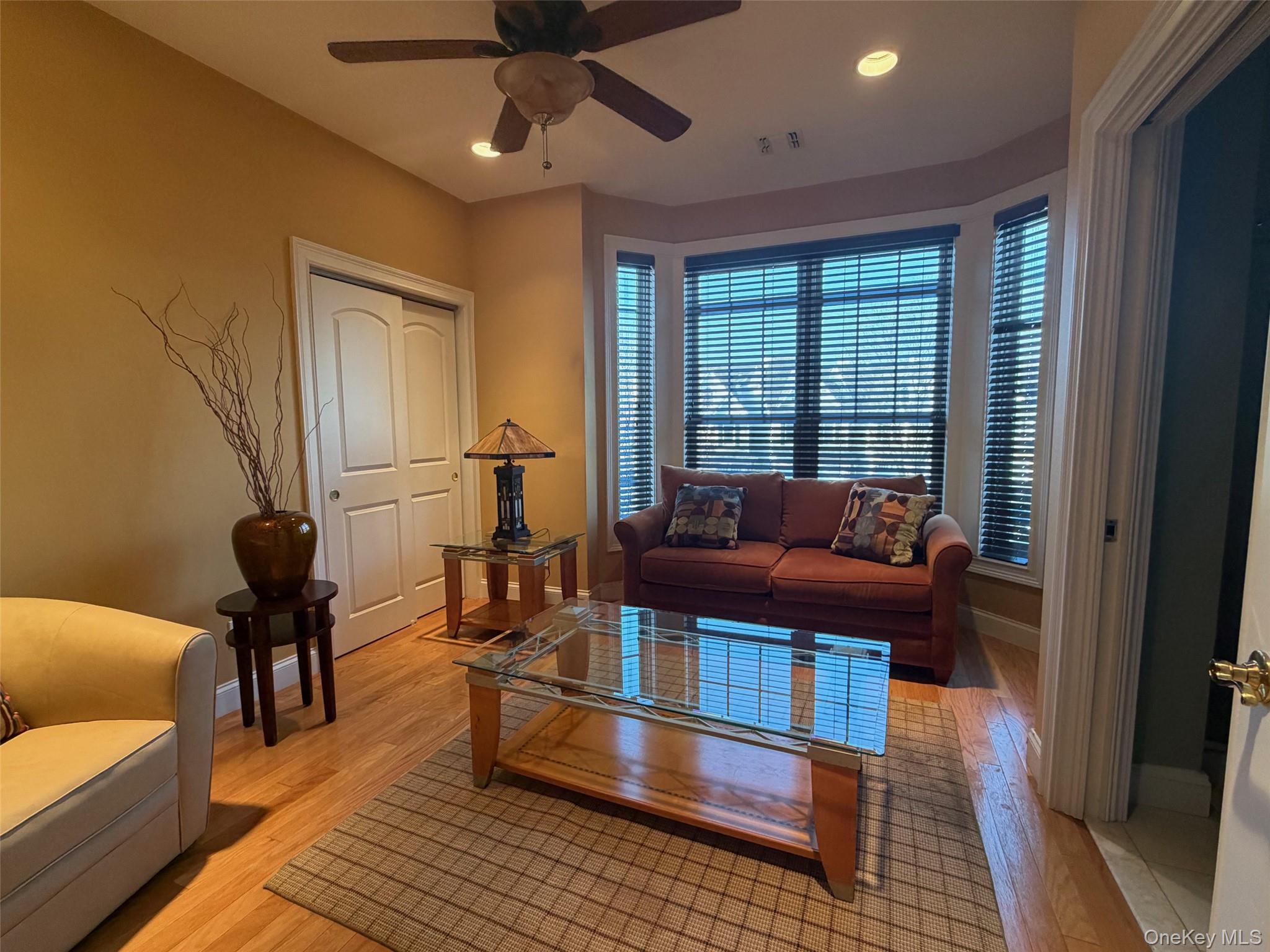 #2 photo, 514 Pacing Way, ناسو Westbury , NY 11590