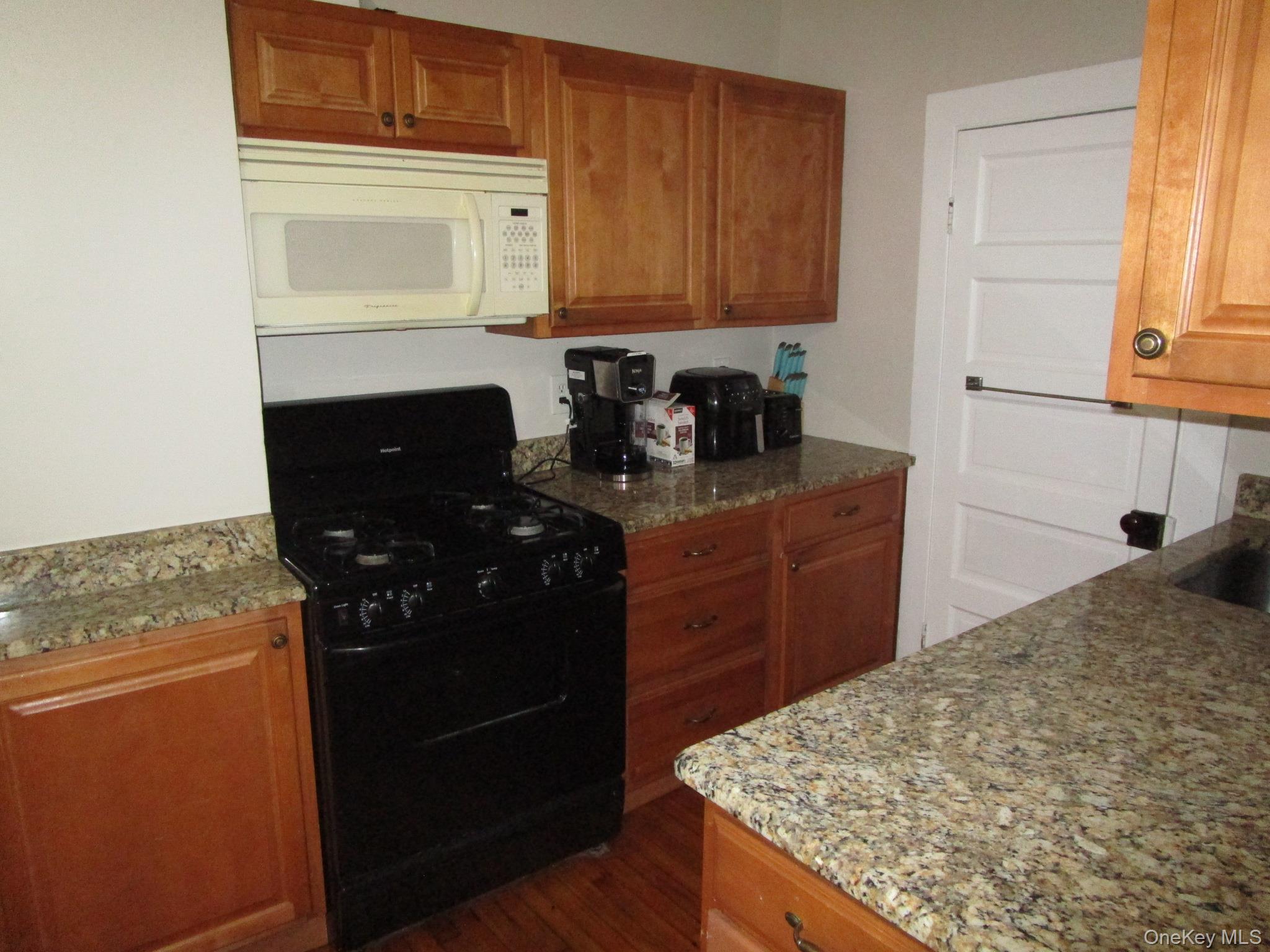 #5 photo, 114 Route 284, Westtown , NY 10998