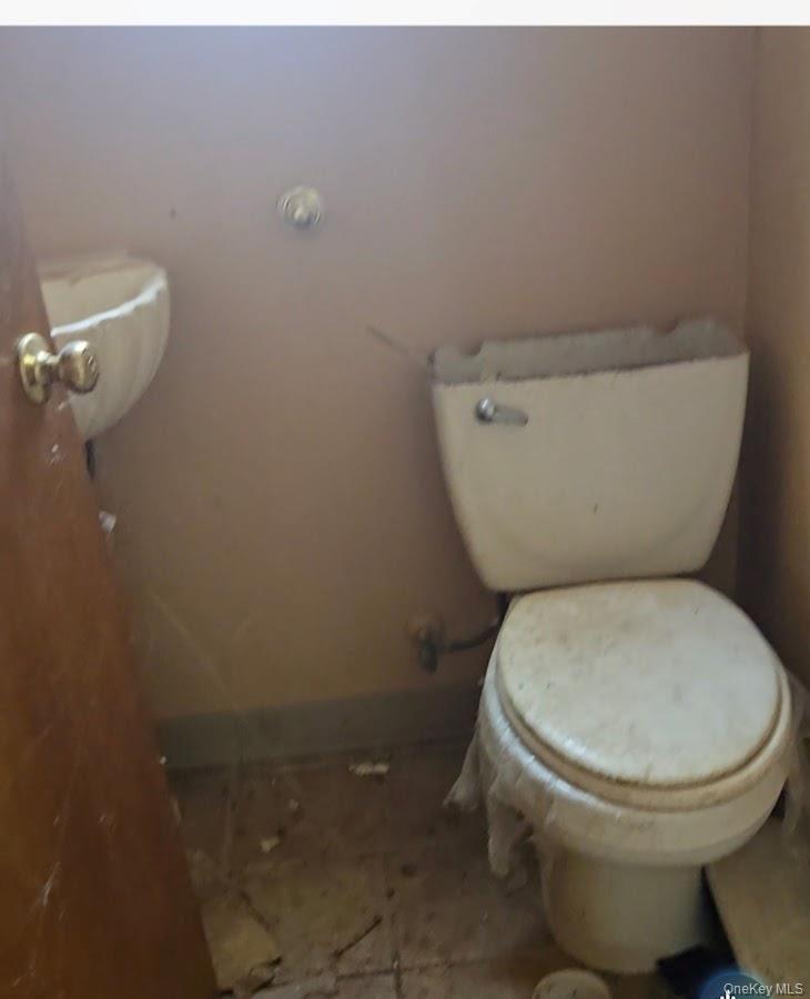 #5 photo, 17 Grant Place, Lake Peekskill , NY 10537