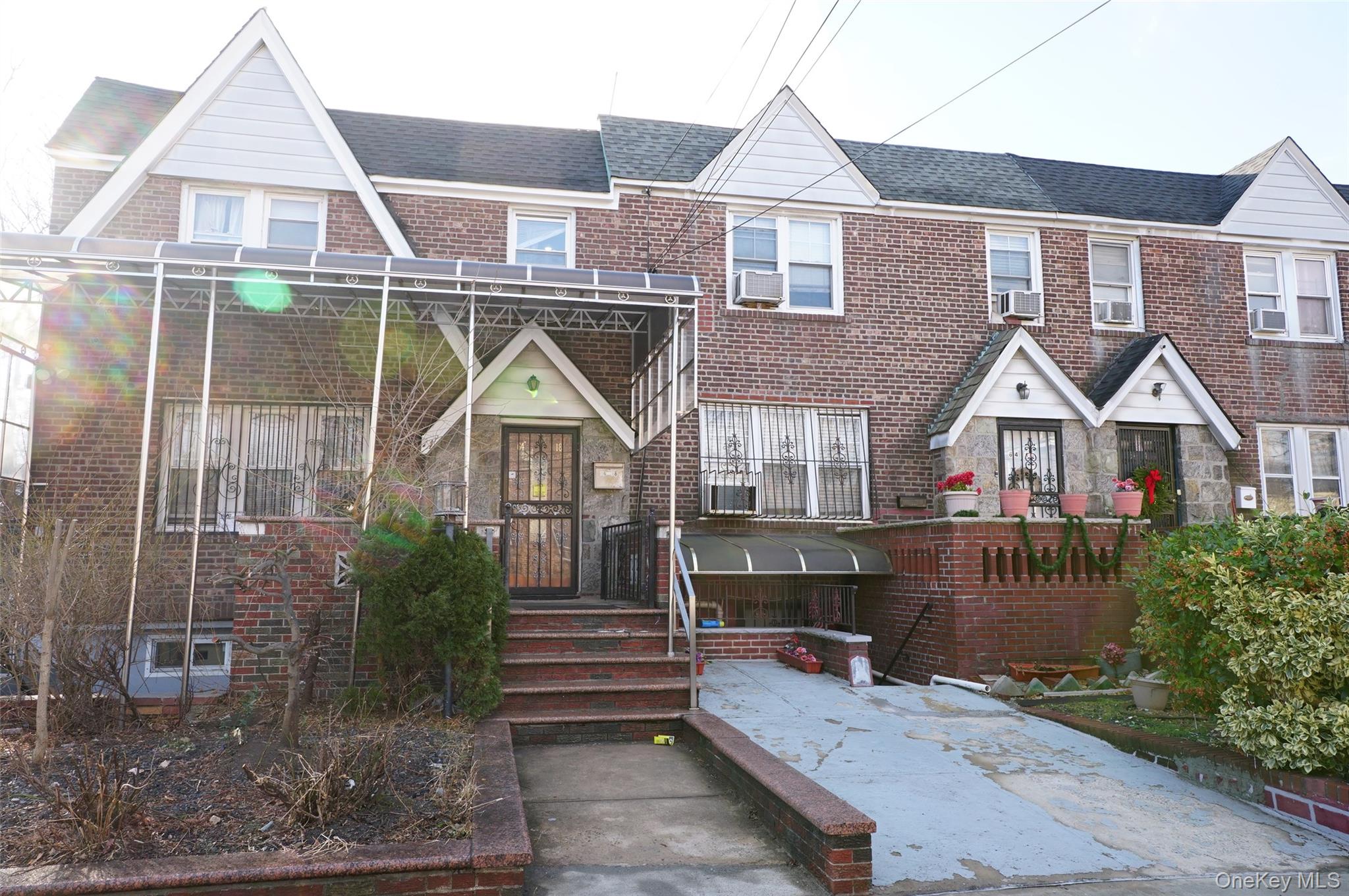 #1 photo, 6412 48th Avenue, كوينز Woodside , NY 11377