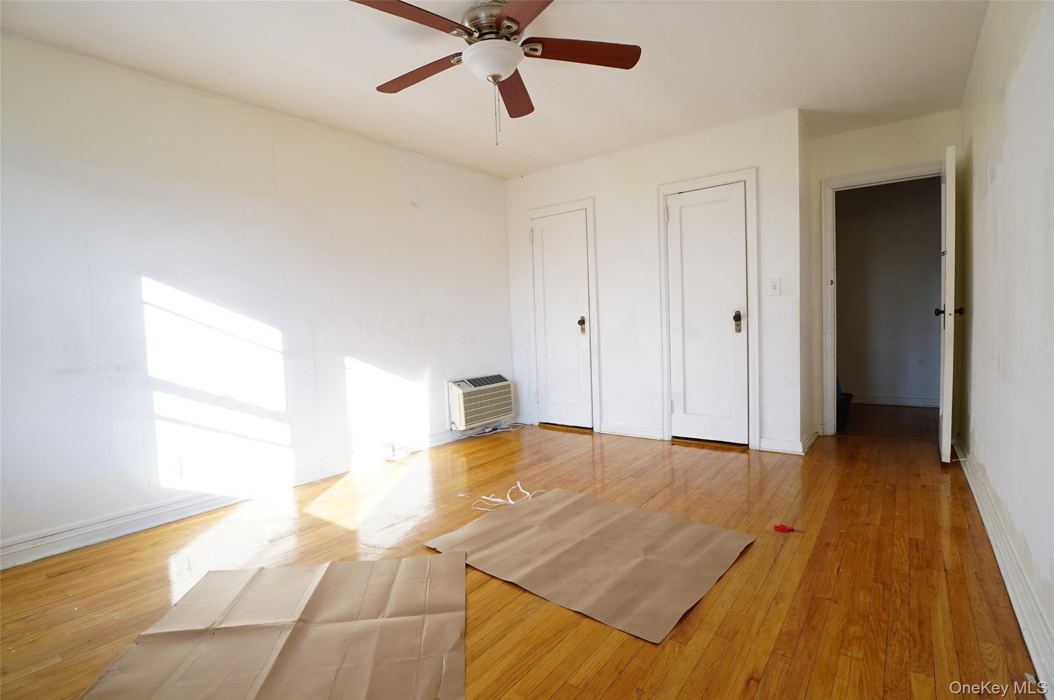 #4 photo, 6412 48th Avenue, كوينز Woodside , NY 11377