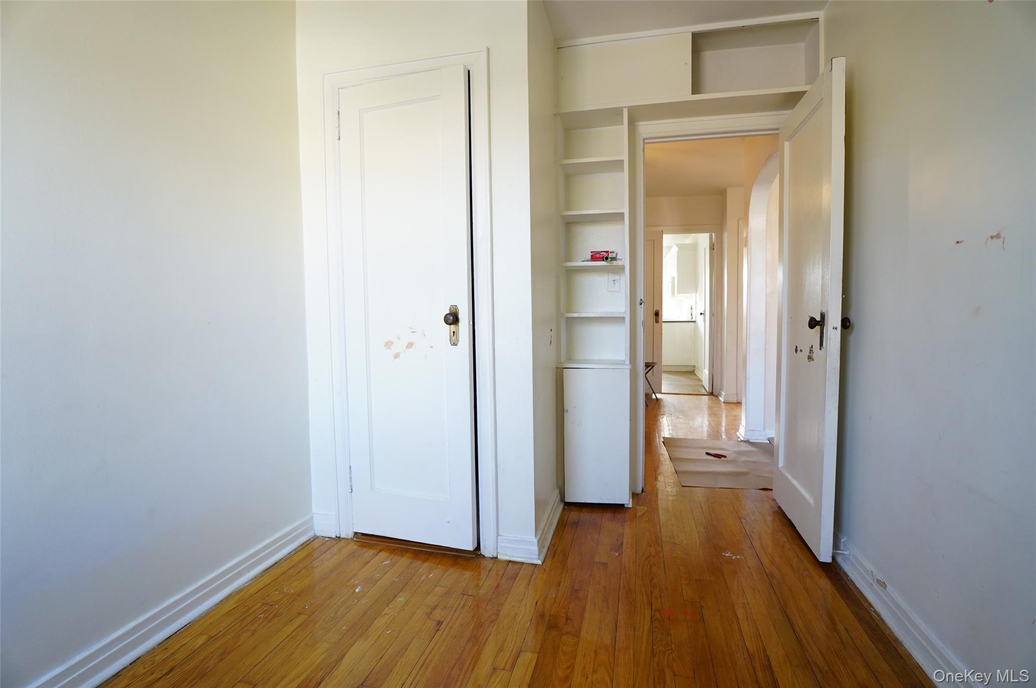 #7 photo, 6412 48th Avenue, كوينز Woodside , NY 11377