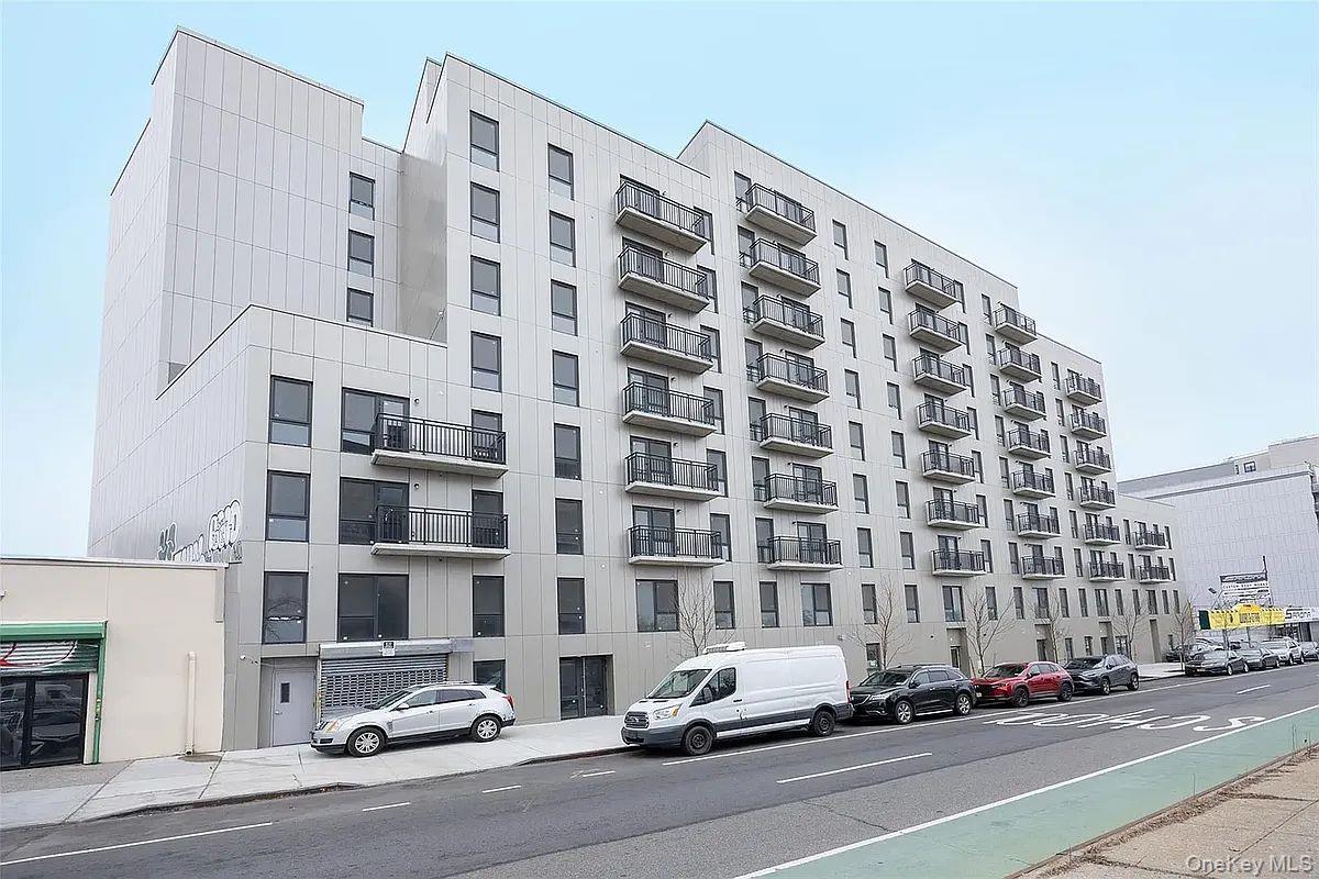 #1 photo, 70-40 45th Avenue, קווינס Woodside , NY 11377