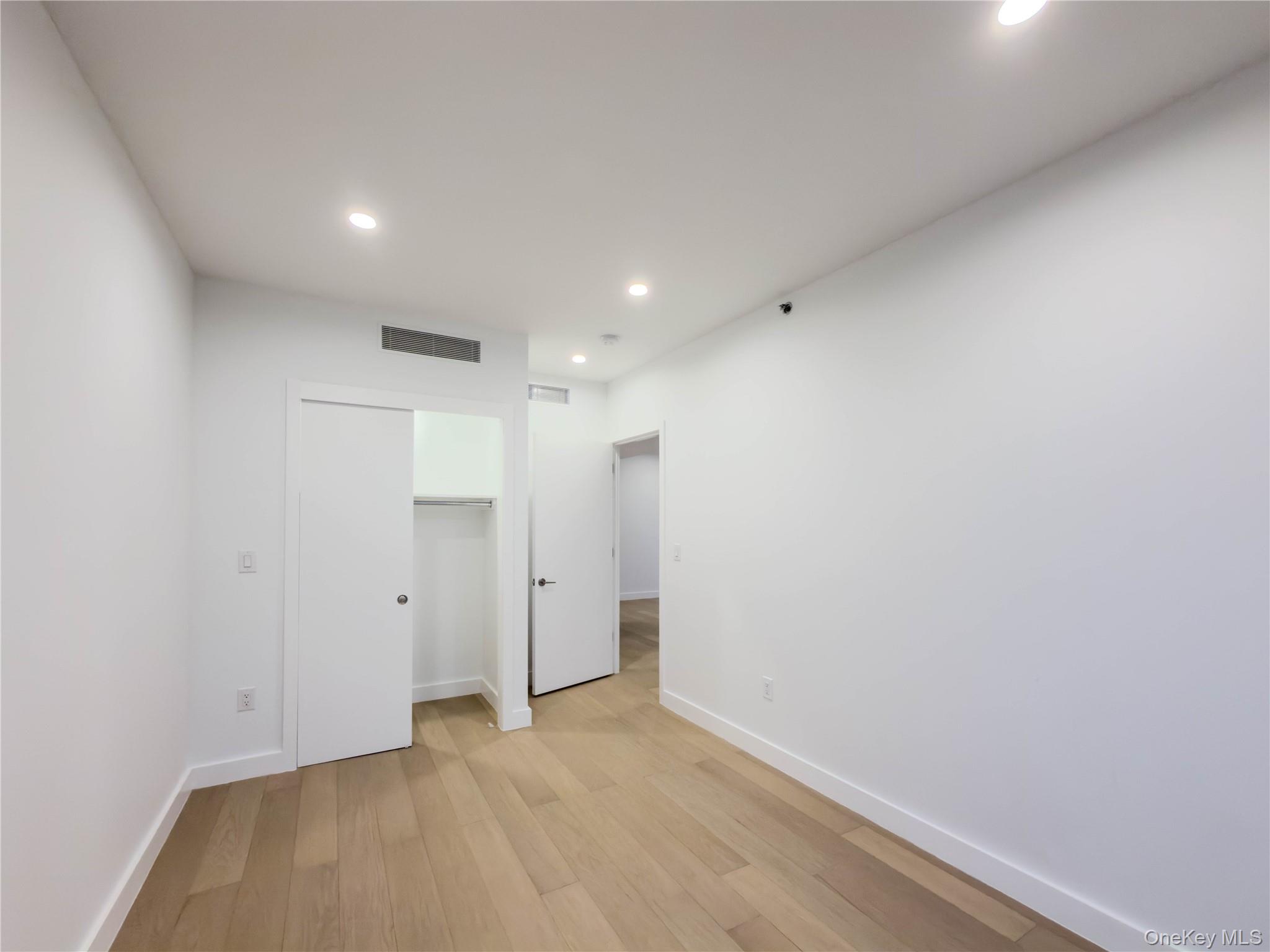 #7 photo, 150-02 Northern Boulevard, كوينز Flushing , NY 11354