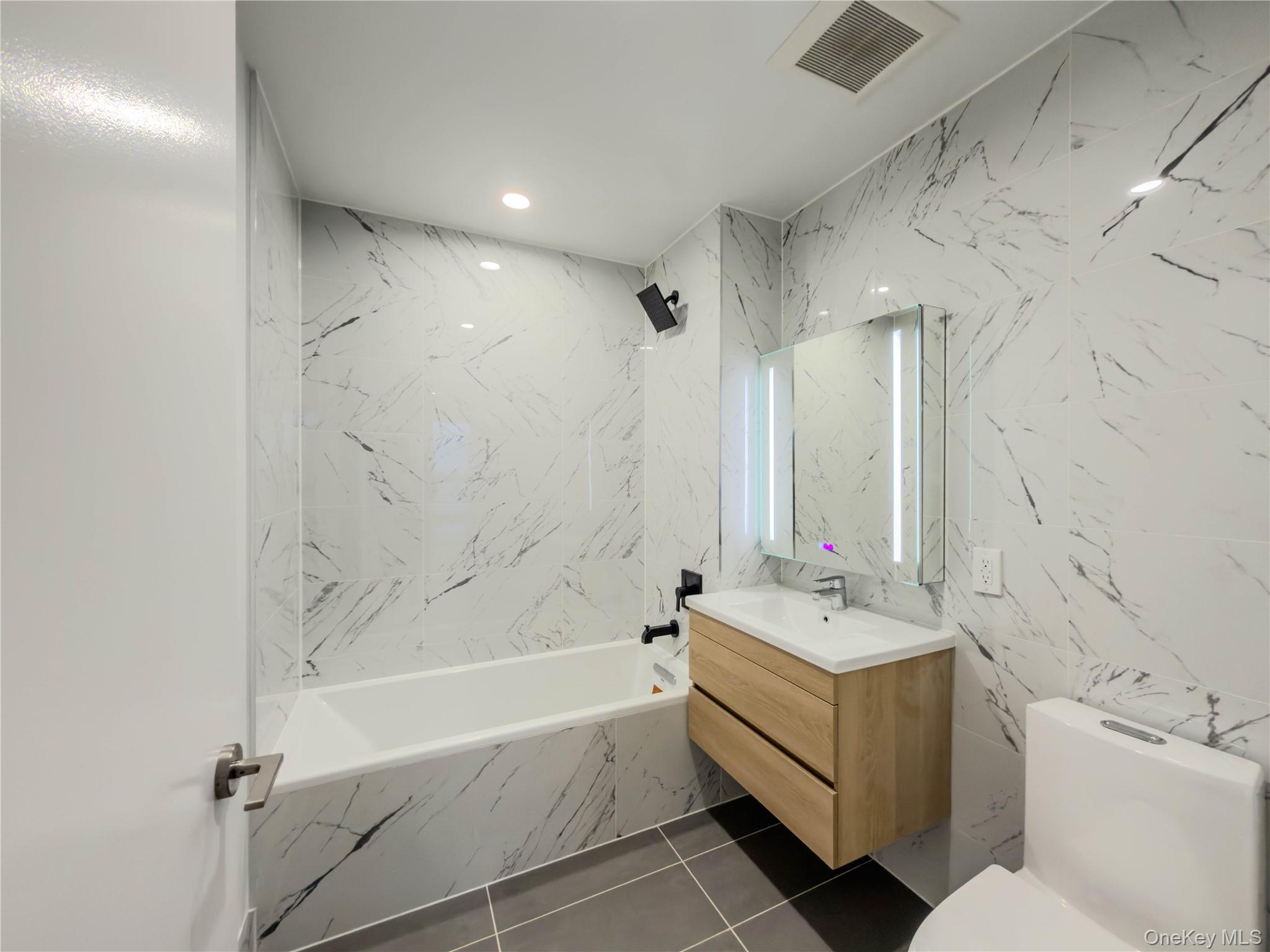 #8 photo, 150-02 Northern Boulevard, كوينز Flushing , NY 11354