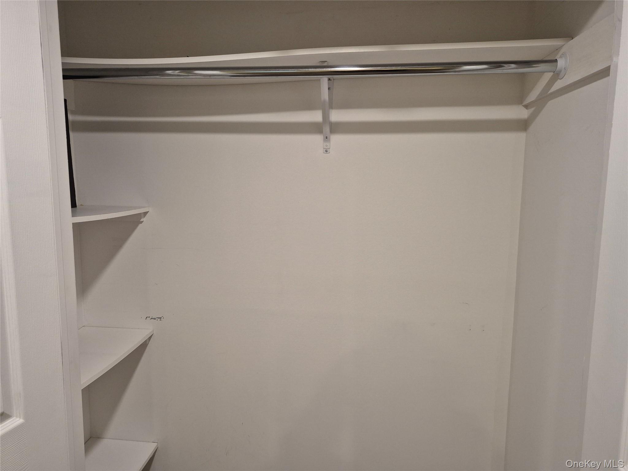 #16 photo, 979 Mark Drive, North Bellmore , NY 11710