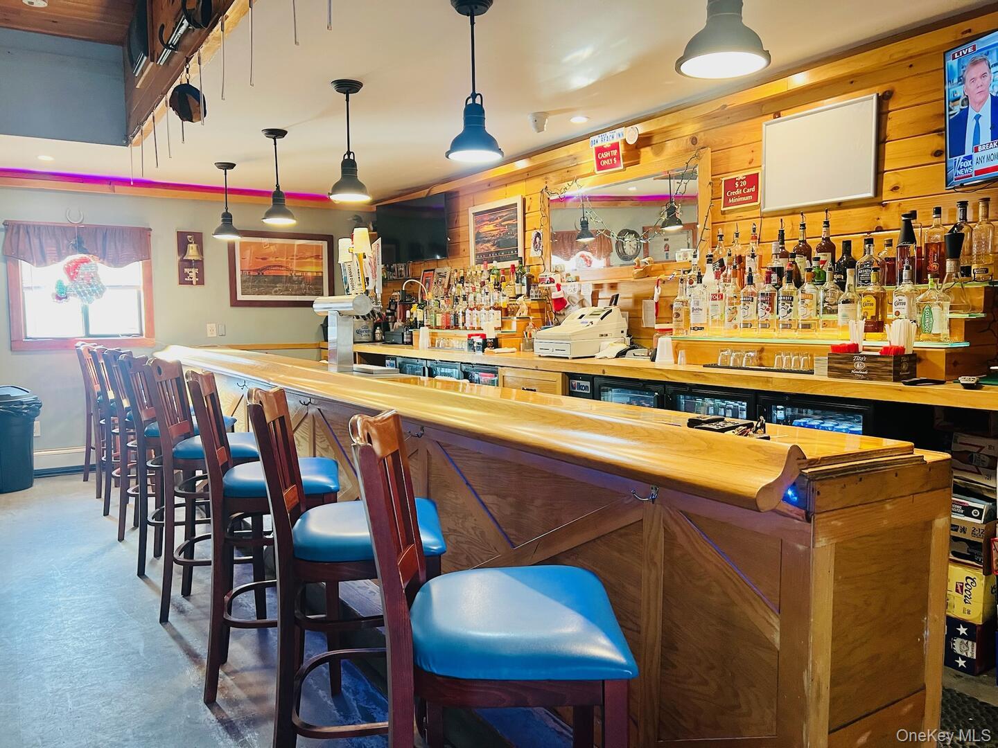 #3 photo, 10 Hawley Avenue, 롱 아일랜드 West Islip , NY 11795