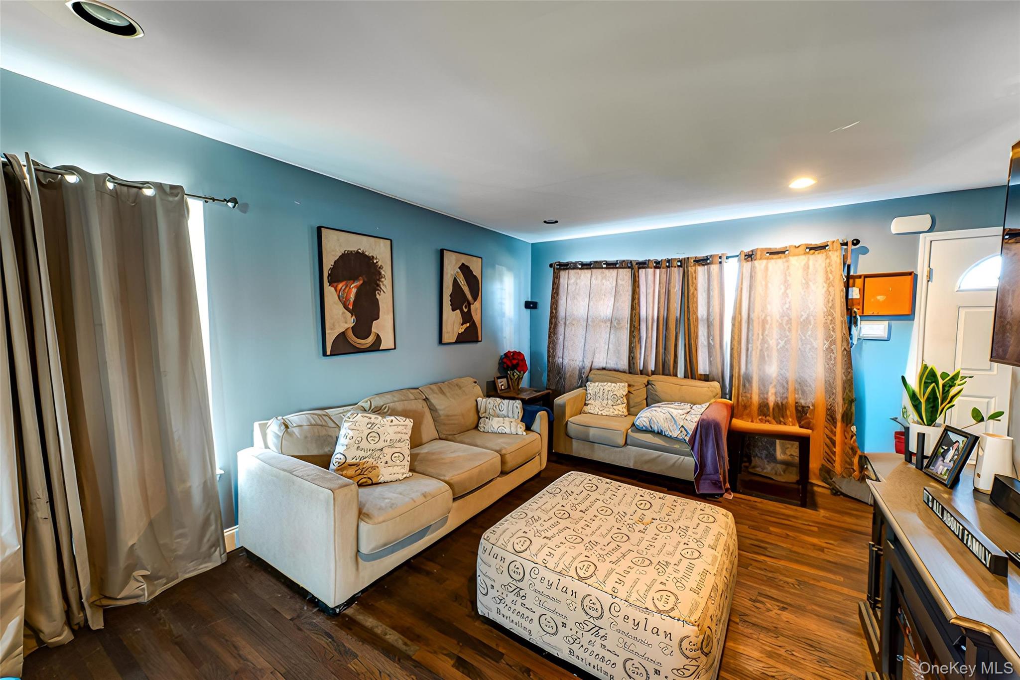 #4 photo, 44 Chauncey Lane, Coram , NY 11727