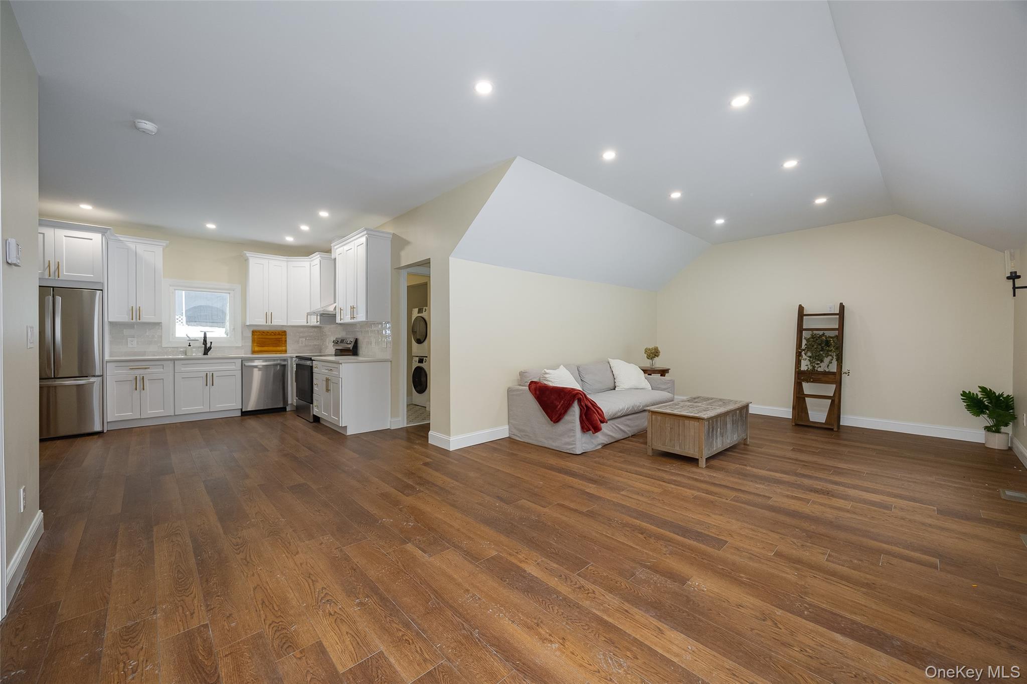 #5 photo, 534-536 River Road, Rhinebeck , NY 12572