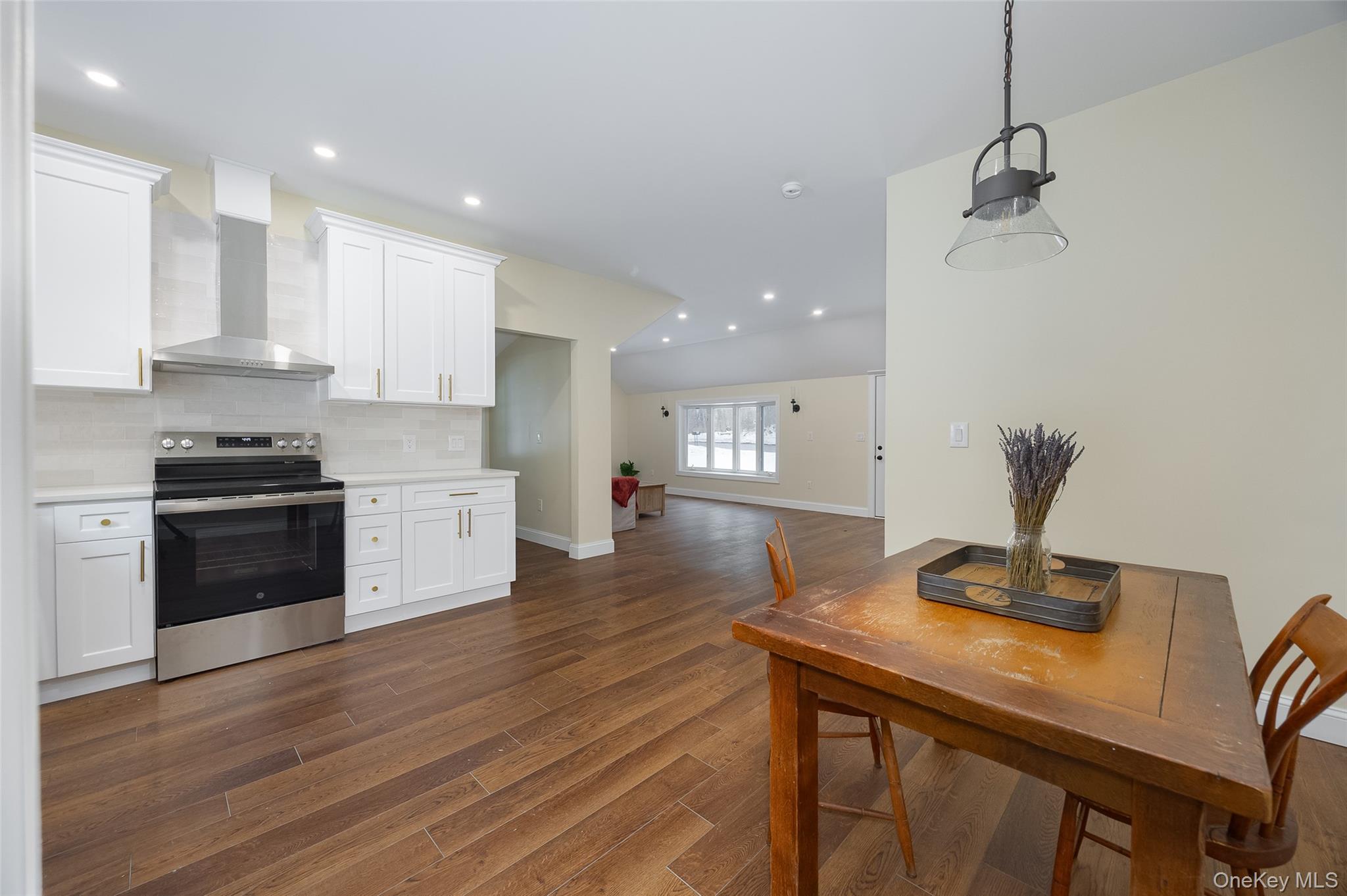 #9 photo, 534-536 River Road, Rhinebeck , NY 12572