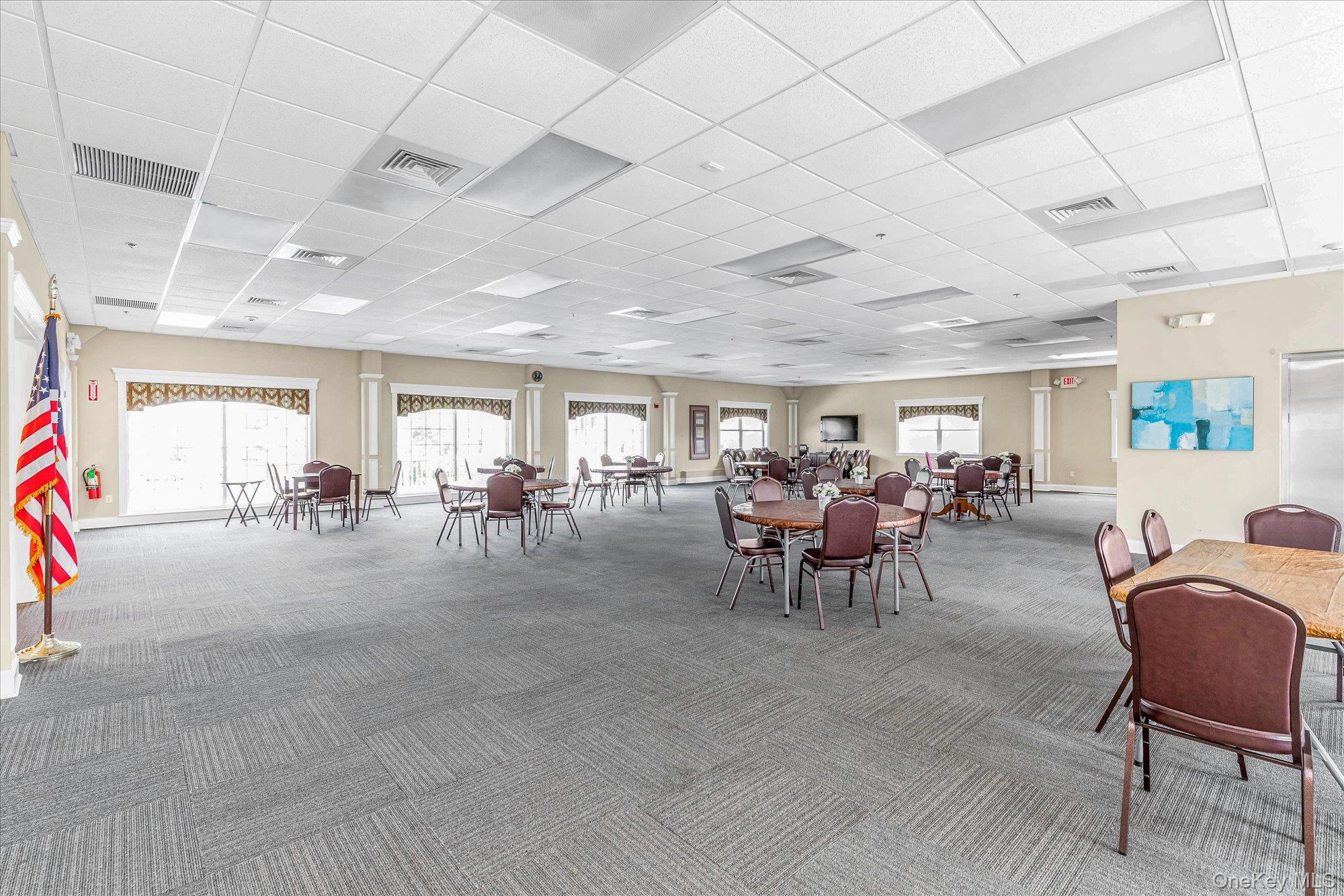 #20 photo, 817 Willow Lane, Valley Stream , NY 11580