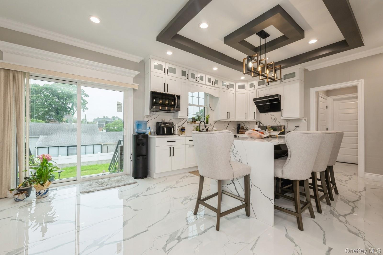 #11 photo, 215 Marguerite Ave, ناسو South Floral Park , NY 11001