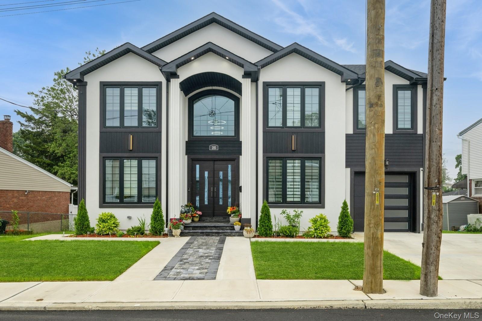 #2 photo, 215 Marguerite Ave, ناسو South Floral Park , NY 11001