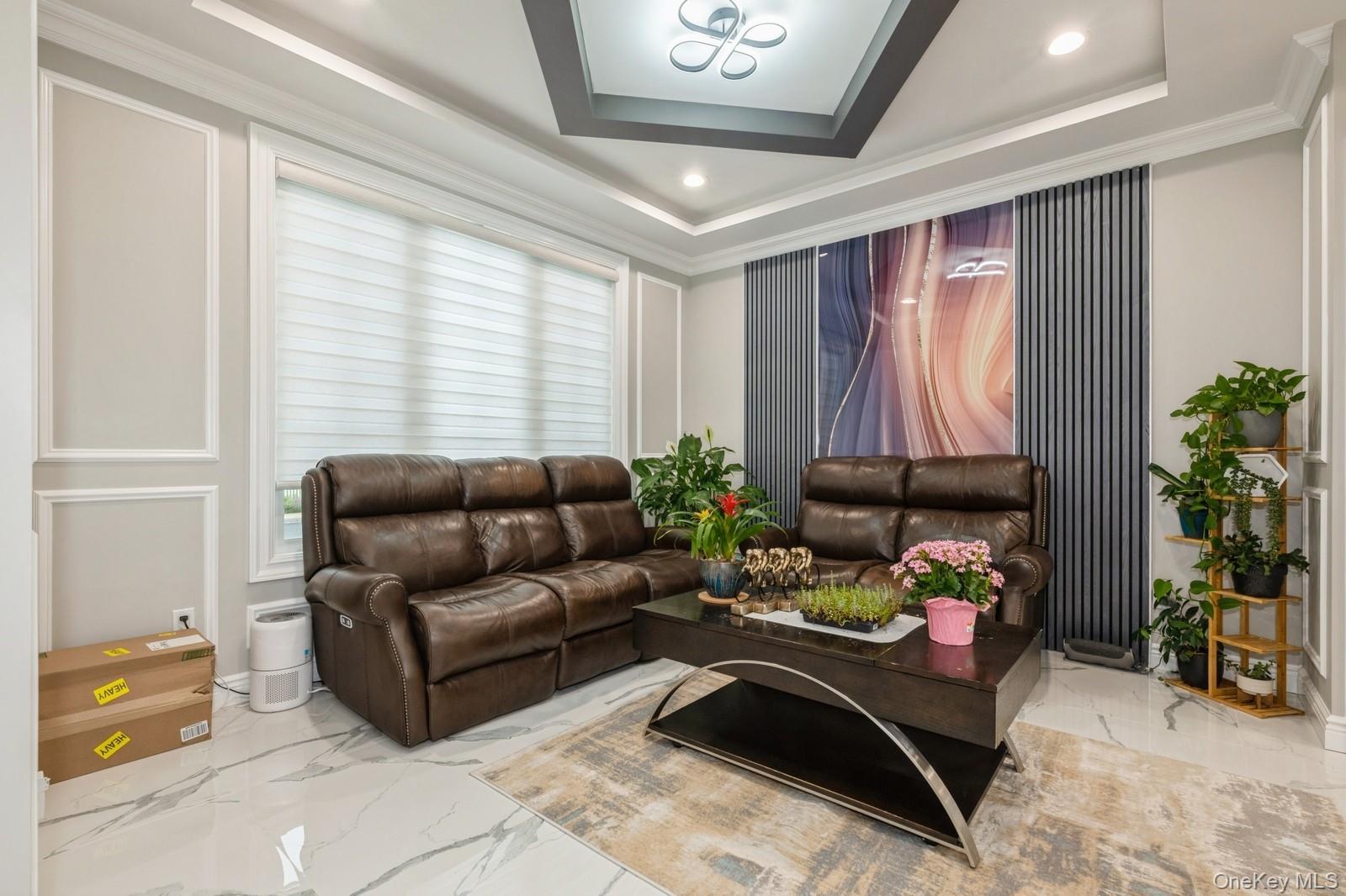 #5 photo, 215 Marguerite Ave, ناسو South Floral Park , NY 11001