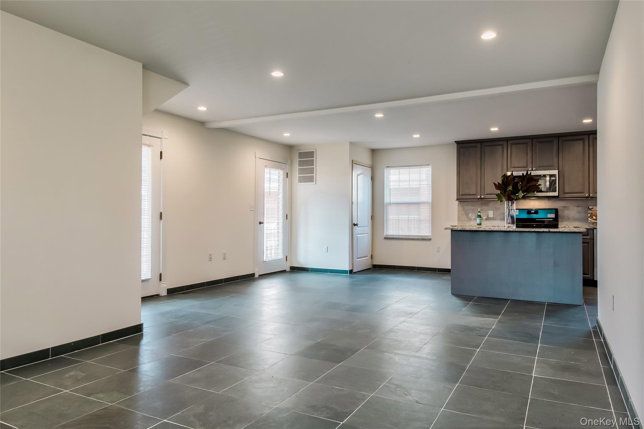 #5 photo, 36 Carney, Glen Cove , NY 11542