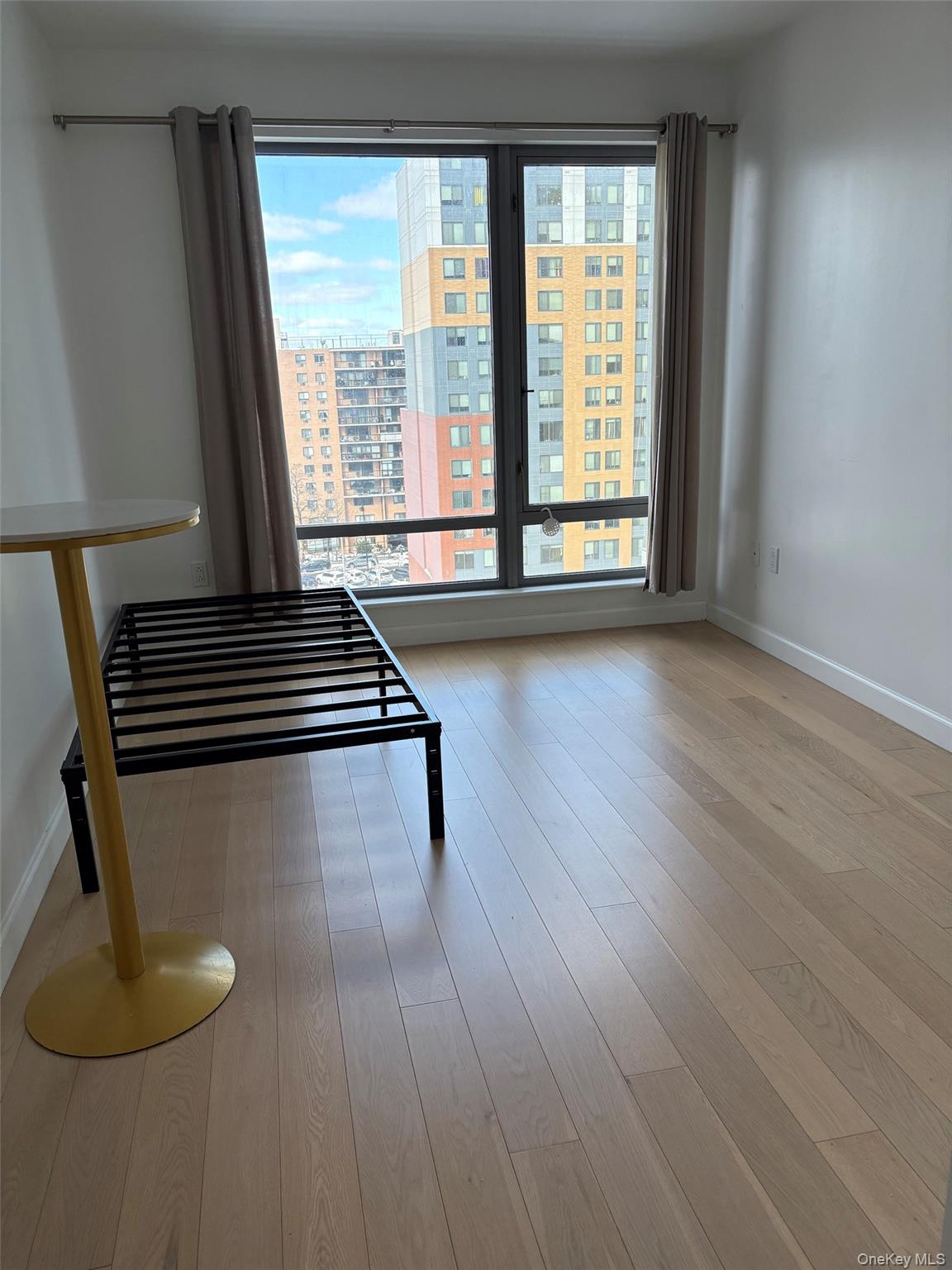 #15 photo, 138-35 39th Avenue, Flushing , NY 11354