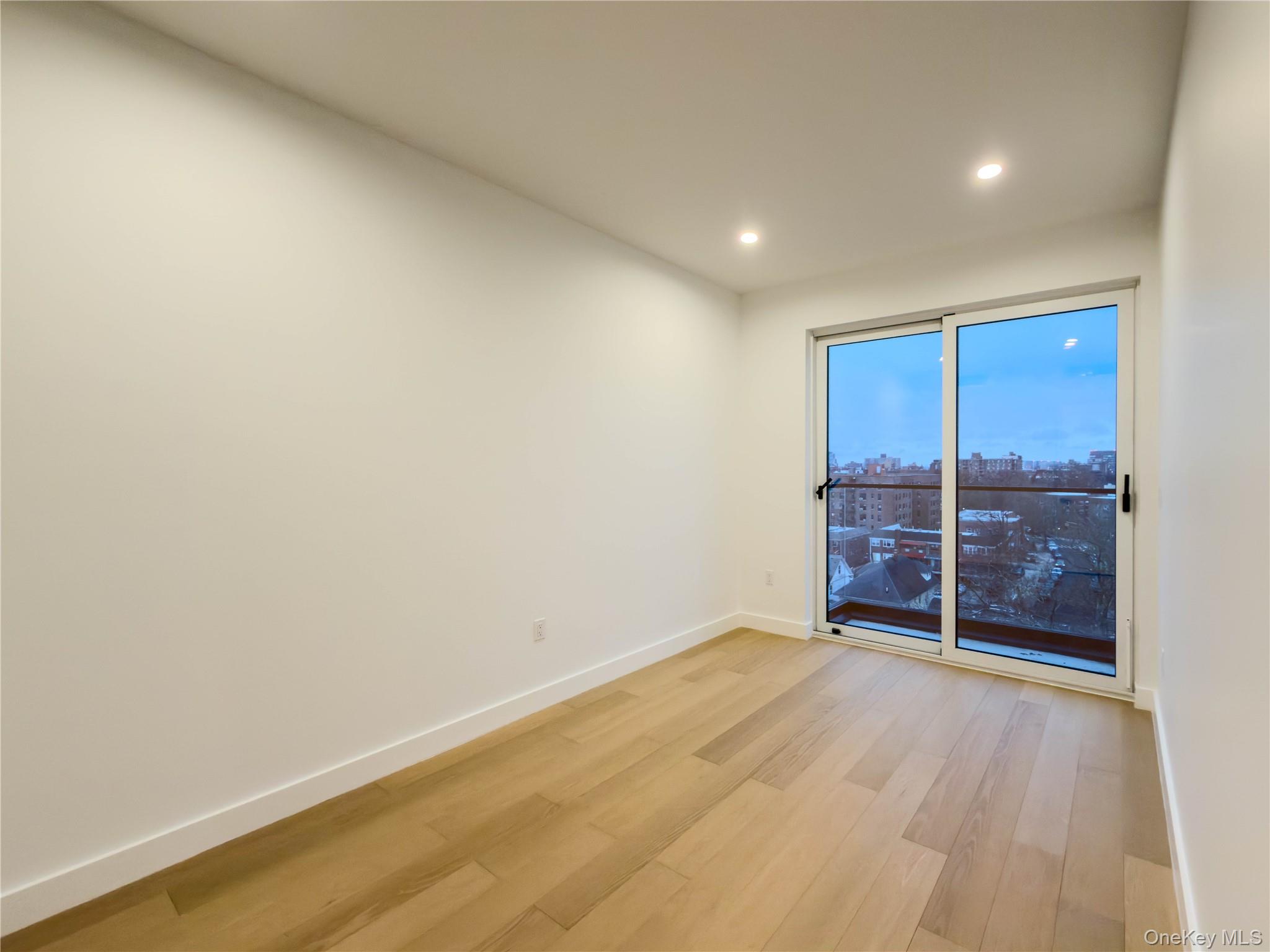 #6 photo, 150-02 Northern Boulevard, كوينز Flushing , NY 11354