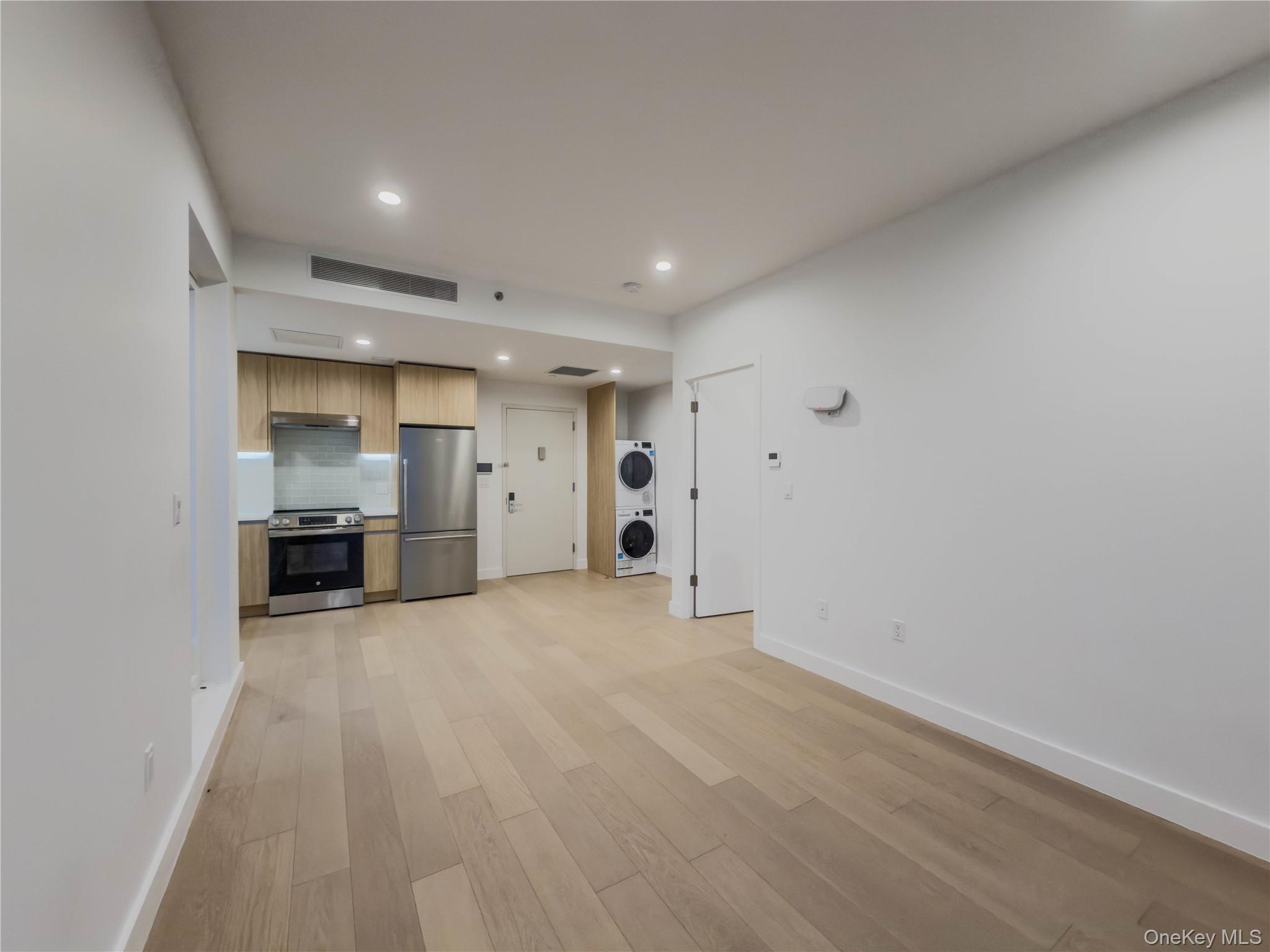 #9 photo, 150-02 Northern Boulevard, كوينز Flushing , NY 11354