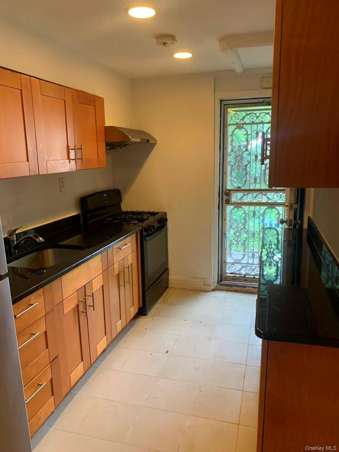 #3 photo, 79-23 149th Street, Flushing , NY 11367