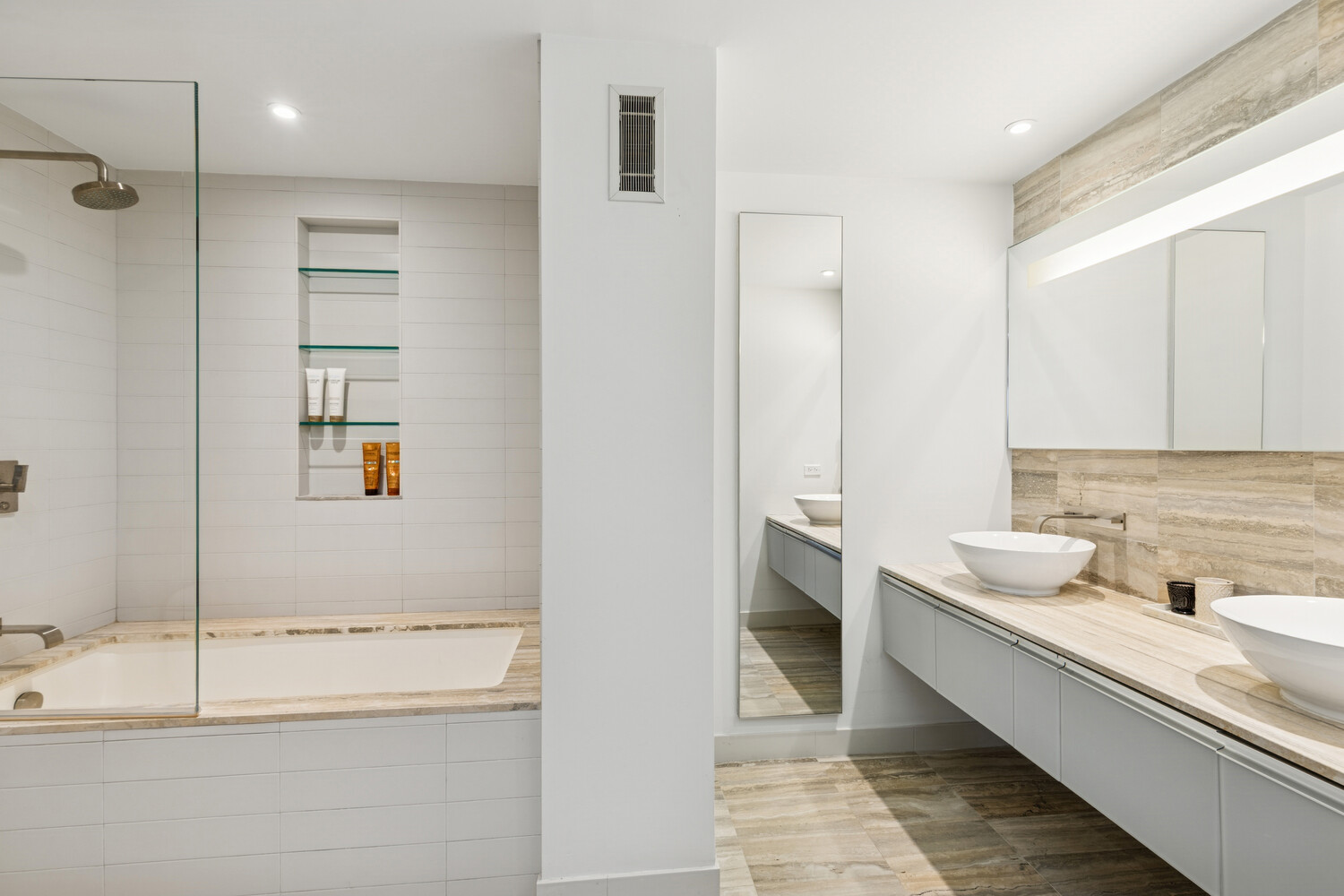 #12 photo, 322 W 57TH Street, Hell's Kitchen , NY 10019