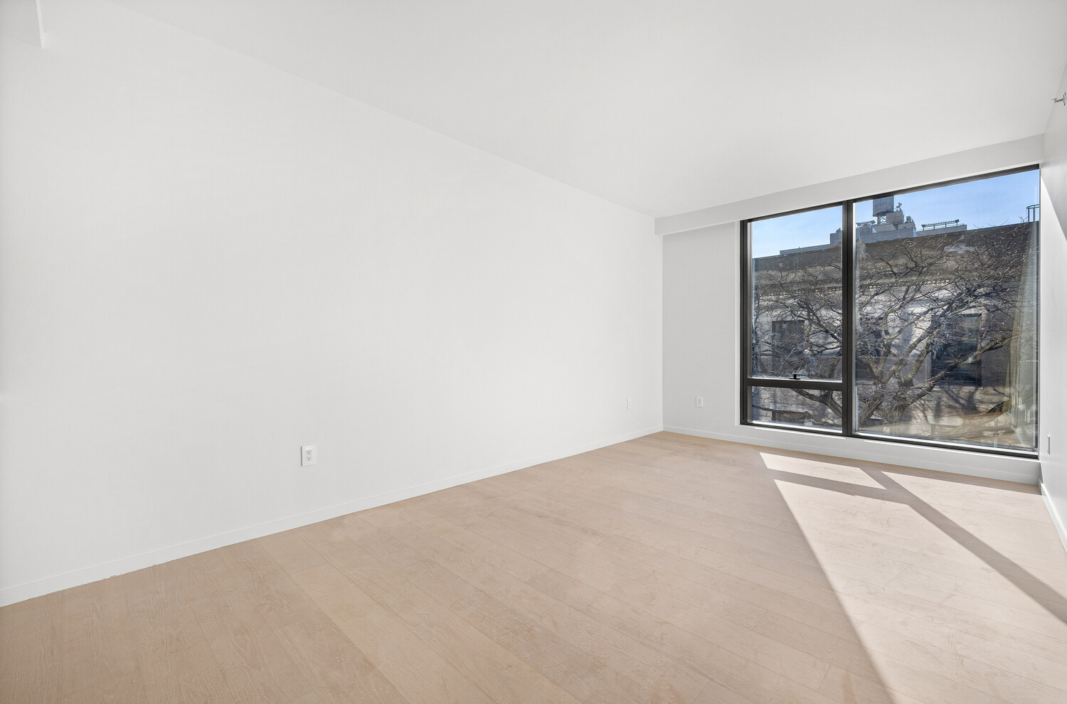 #4 photo, 11-36 45TH Road, Long Island City , NY 11101