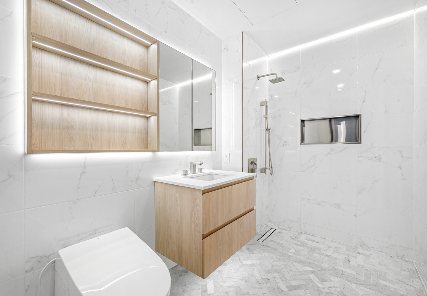 #9 photo, 11-36 45TH Road, Long Island City , NY 11101