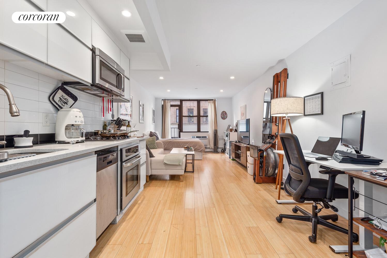 #1 photo, Brooklyn, Williamsburg , NY 11211