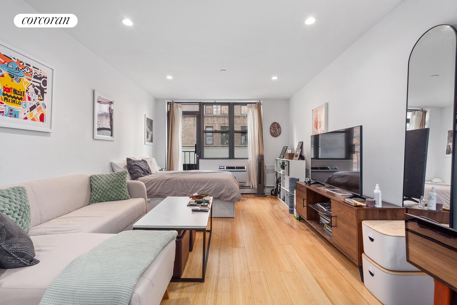 #3 photo, Brooklyn, Williamsburg , NY 11211