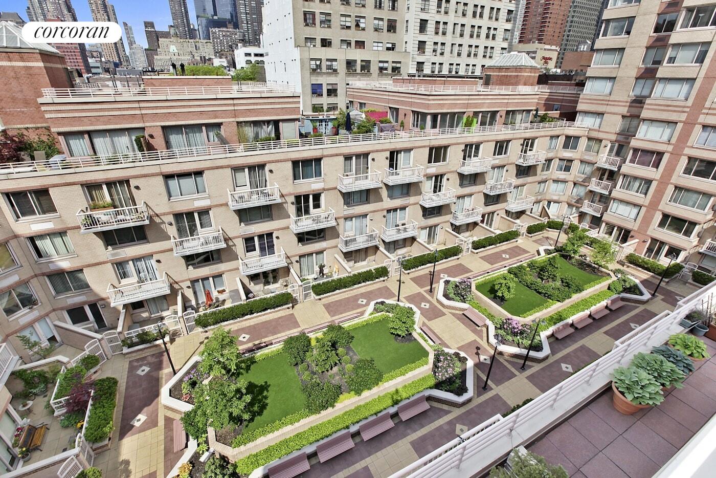 #8 photo, 393 W 49TH Street, Hell's Kitchen , NY 10019