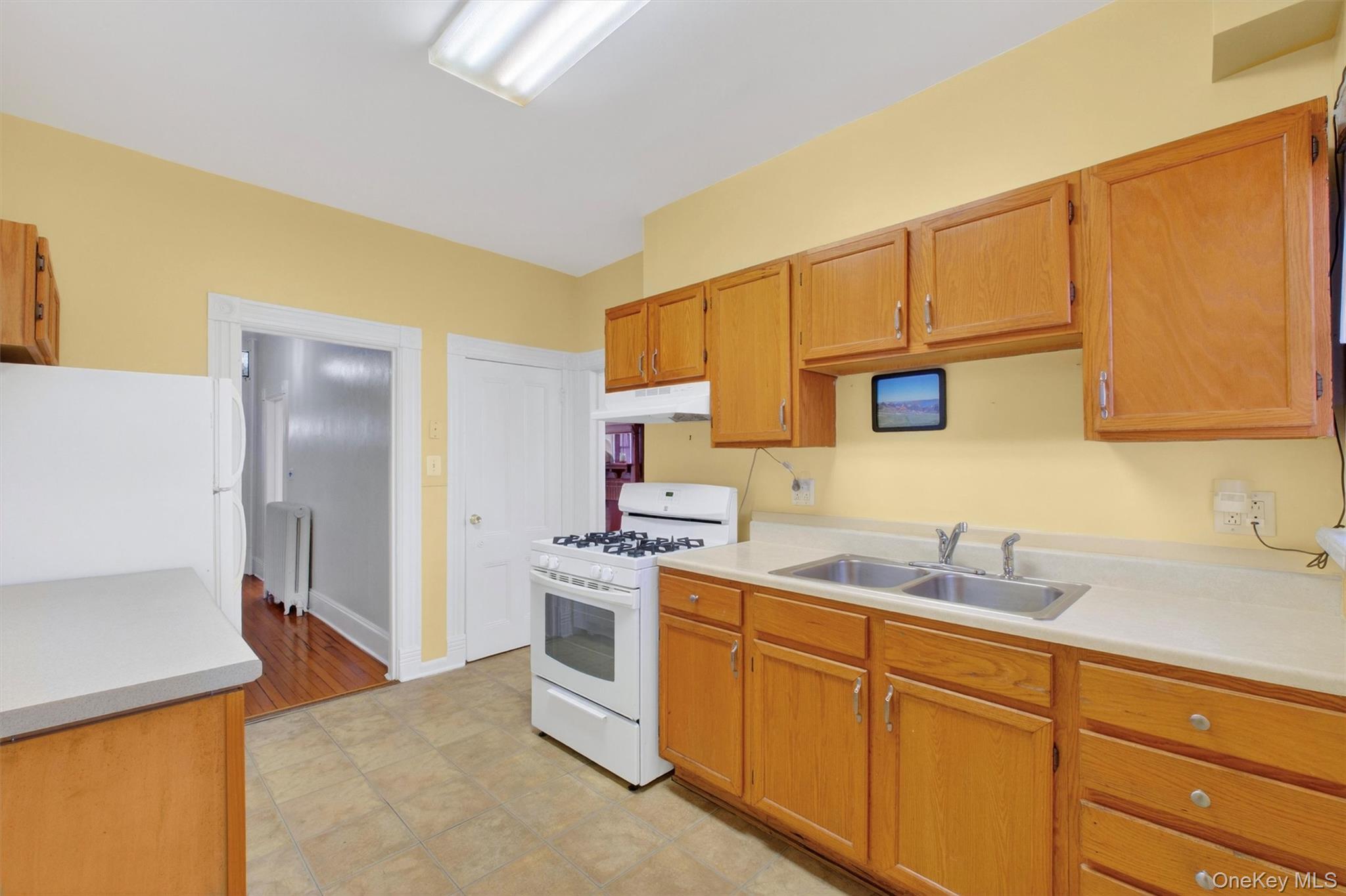 #17 photo, 75 Prospect Street, Newburgh , NY 12550