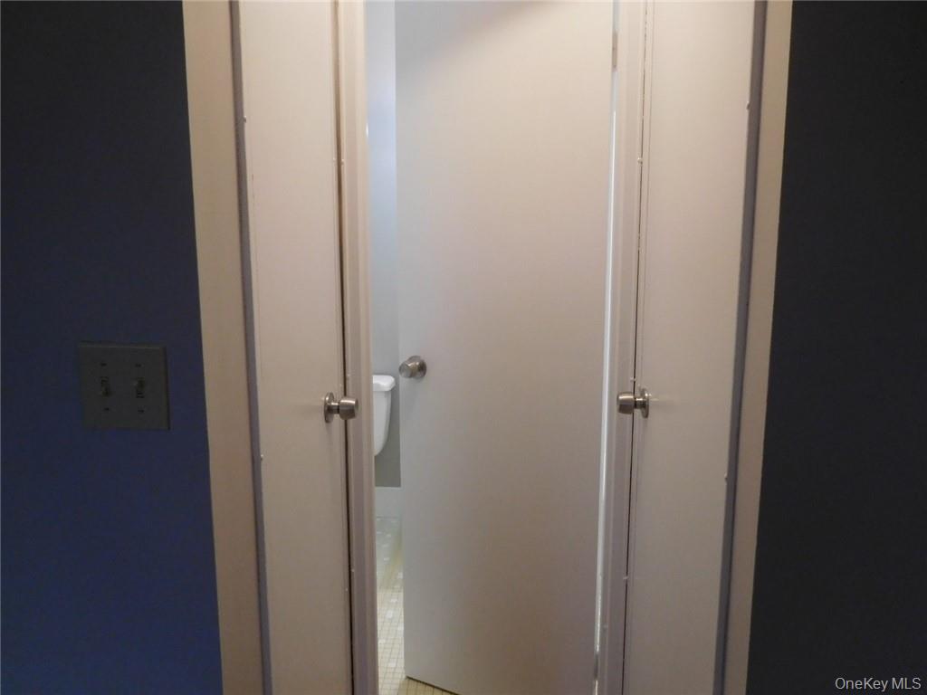 #12 photo, 4 Consulate Drive, Tuckahoe , NY 10707