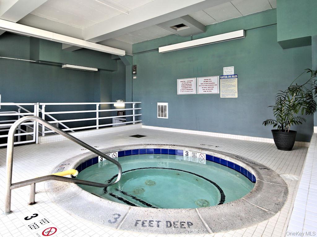 #16 photo, 1 Landmark Square, Port Chester , NY 10573