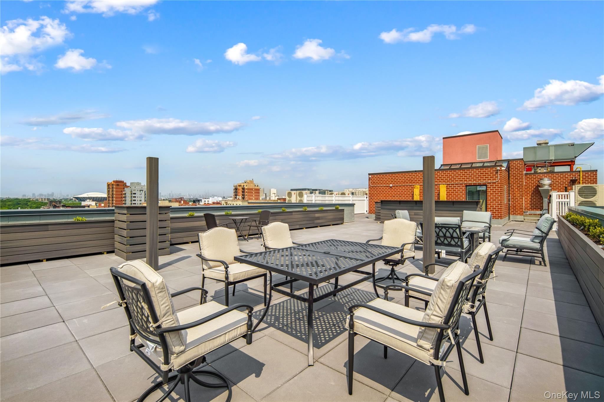 #13 photo, 13450 Blossom Avenue, 法拉盛 Flushing , NY 11355