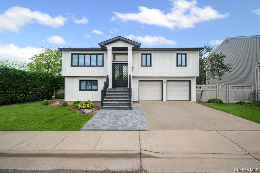 #1 photo, 1 Saratoga Street, ناسو Lido Beach , NY 11561