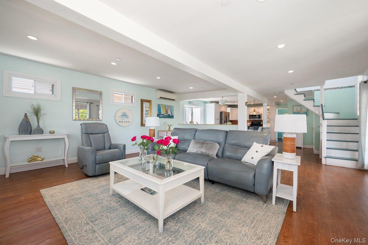 #9 photo, 103 Connecticut Avenue, ناسو Long Beach , NY 11561